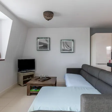 Mailys By Interhome Appartement